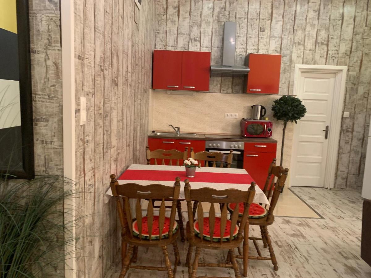 King Residences Budapest Luaran gambar